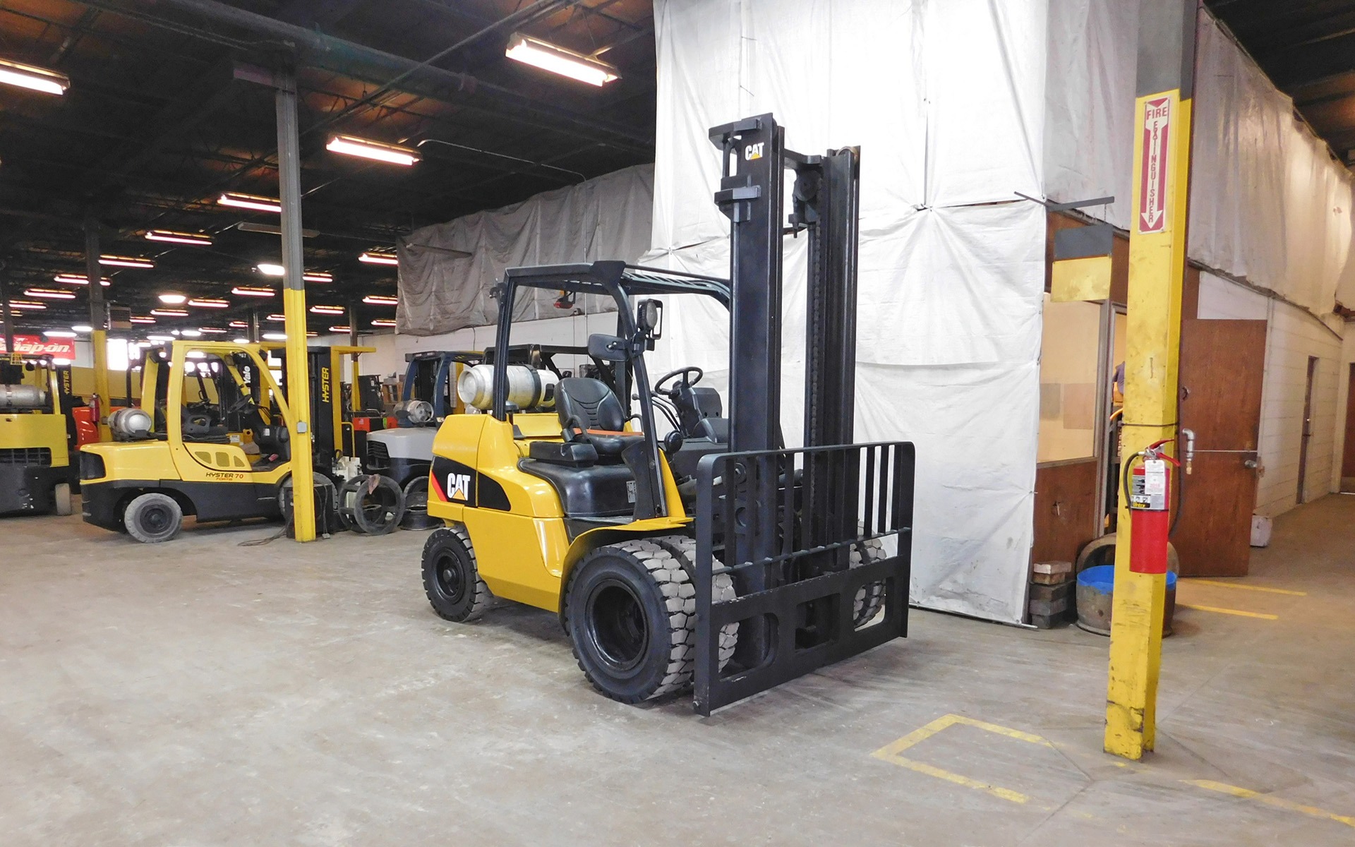 Used 2011 CATERPILLAR P10000  | Cary, IL