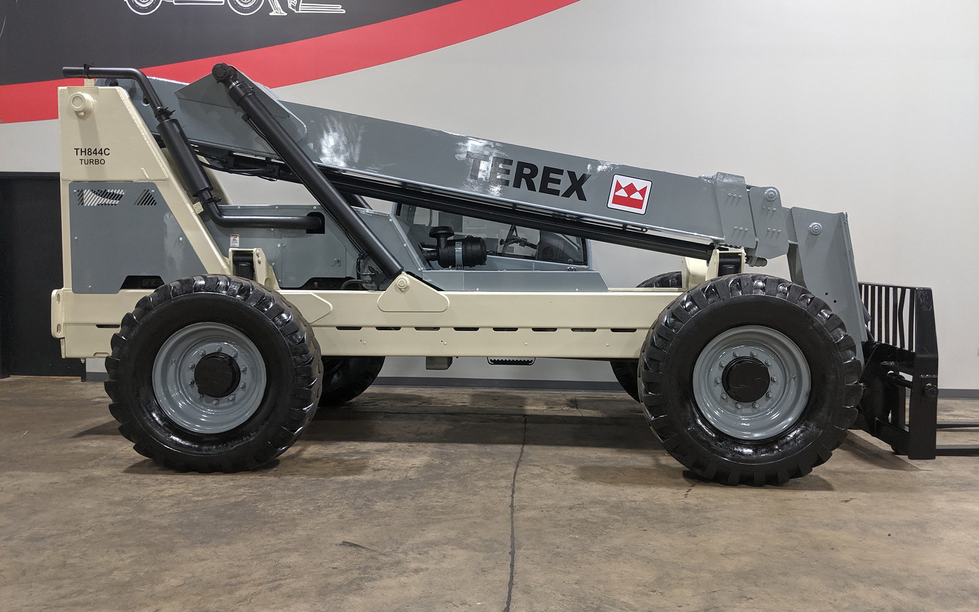 Used 2005 TEREX TH844C  | Cary, IL