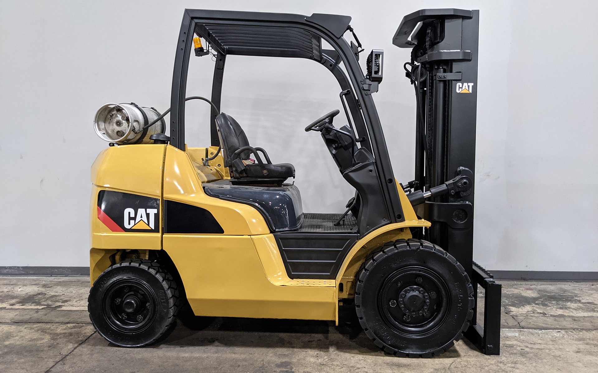Used 2012 CATERPILLAR P8000  | Cary, IL