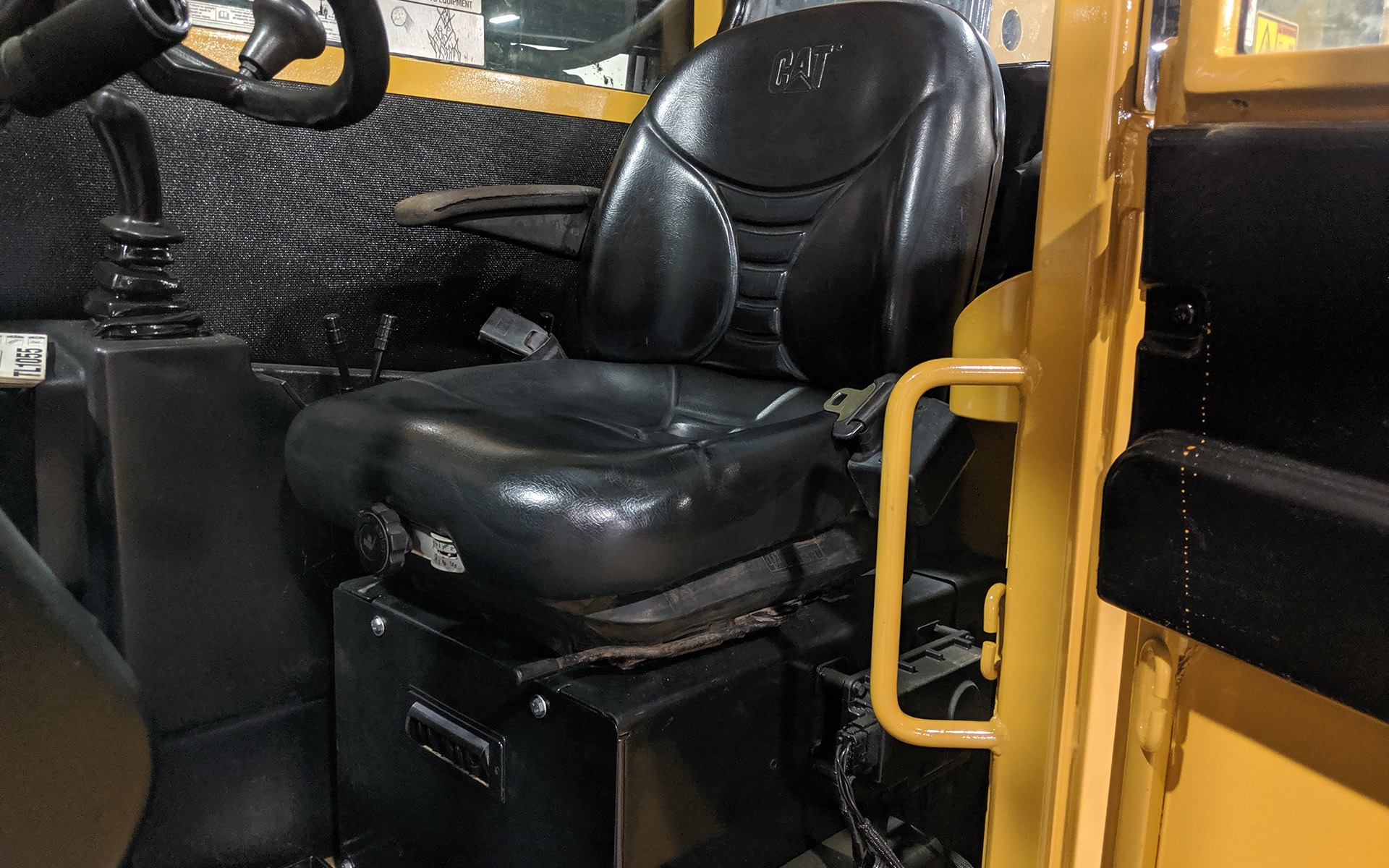 Used 2012 CATERPILLAR TL1055C  | Cary, IL
