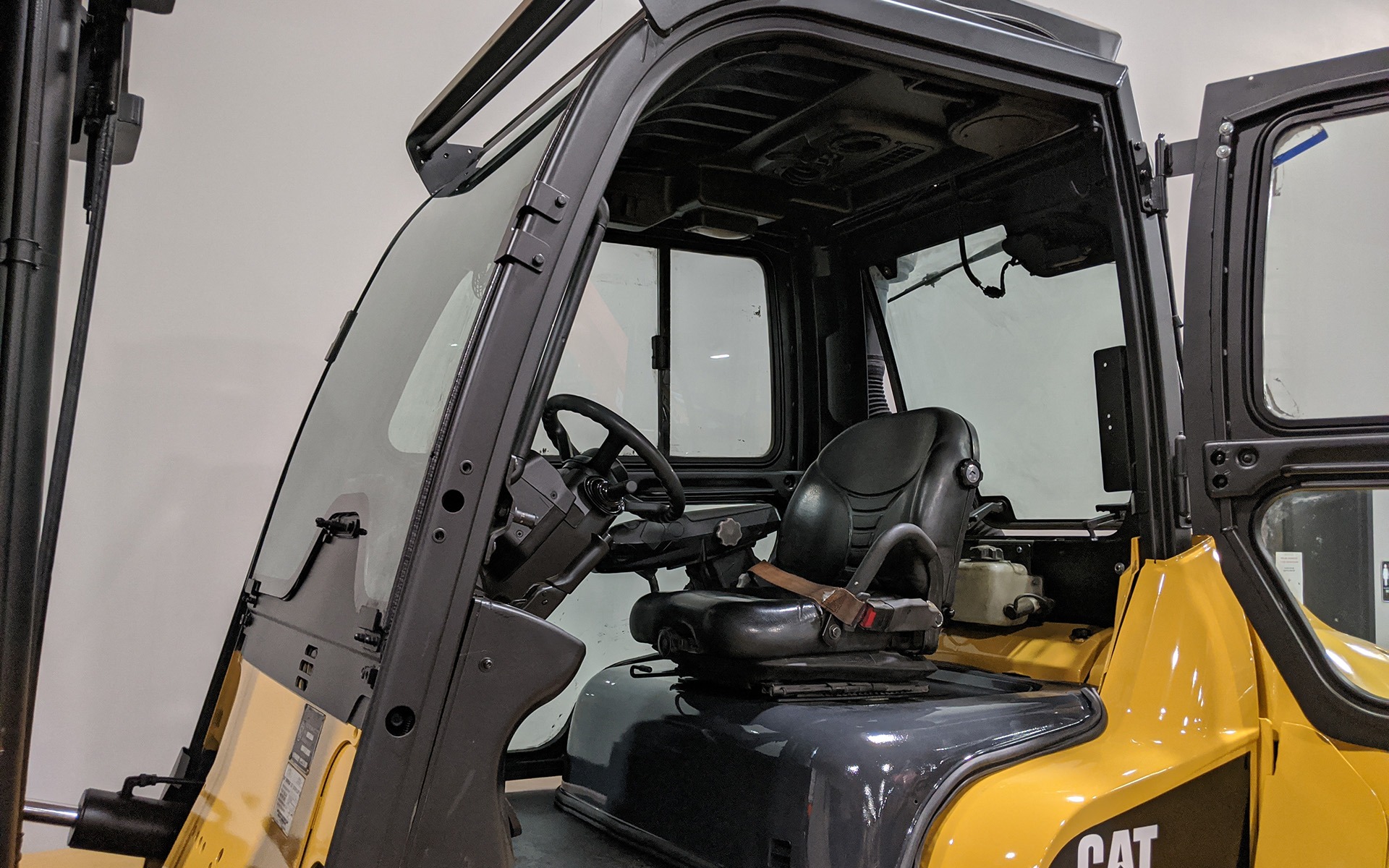 Used 2014 CATERPILLAR DP70N  | Cary, IL