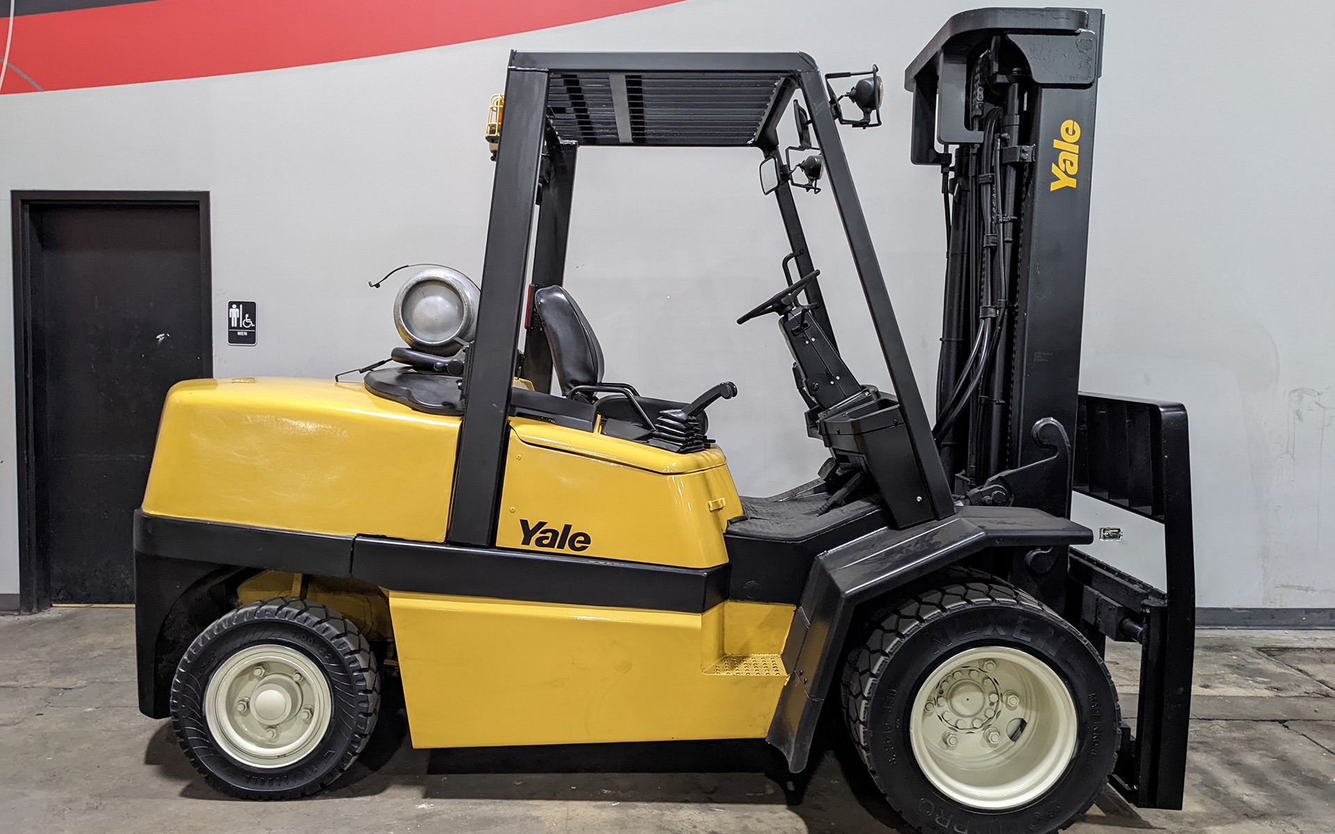 Used 2006 YALE GLP110  | Cary, IL
