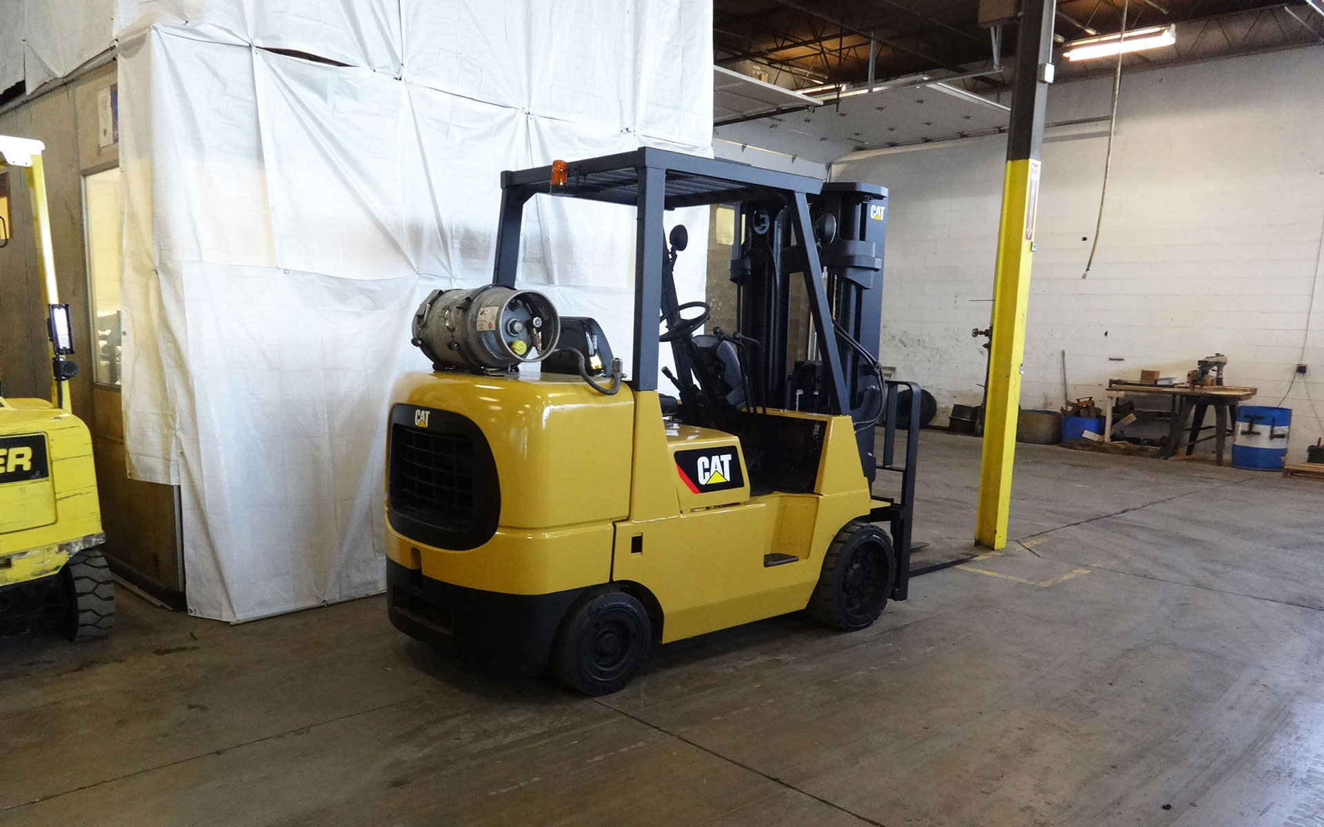 Used 2005 CATERPILLAR GC40K1  | Cary, IL