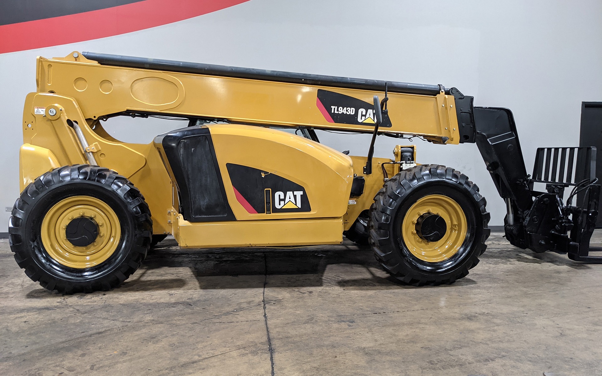 Used 2017 CATERPILLAR TL943D  | Cary, IL
