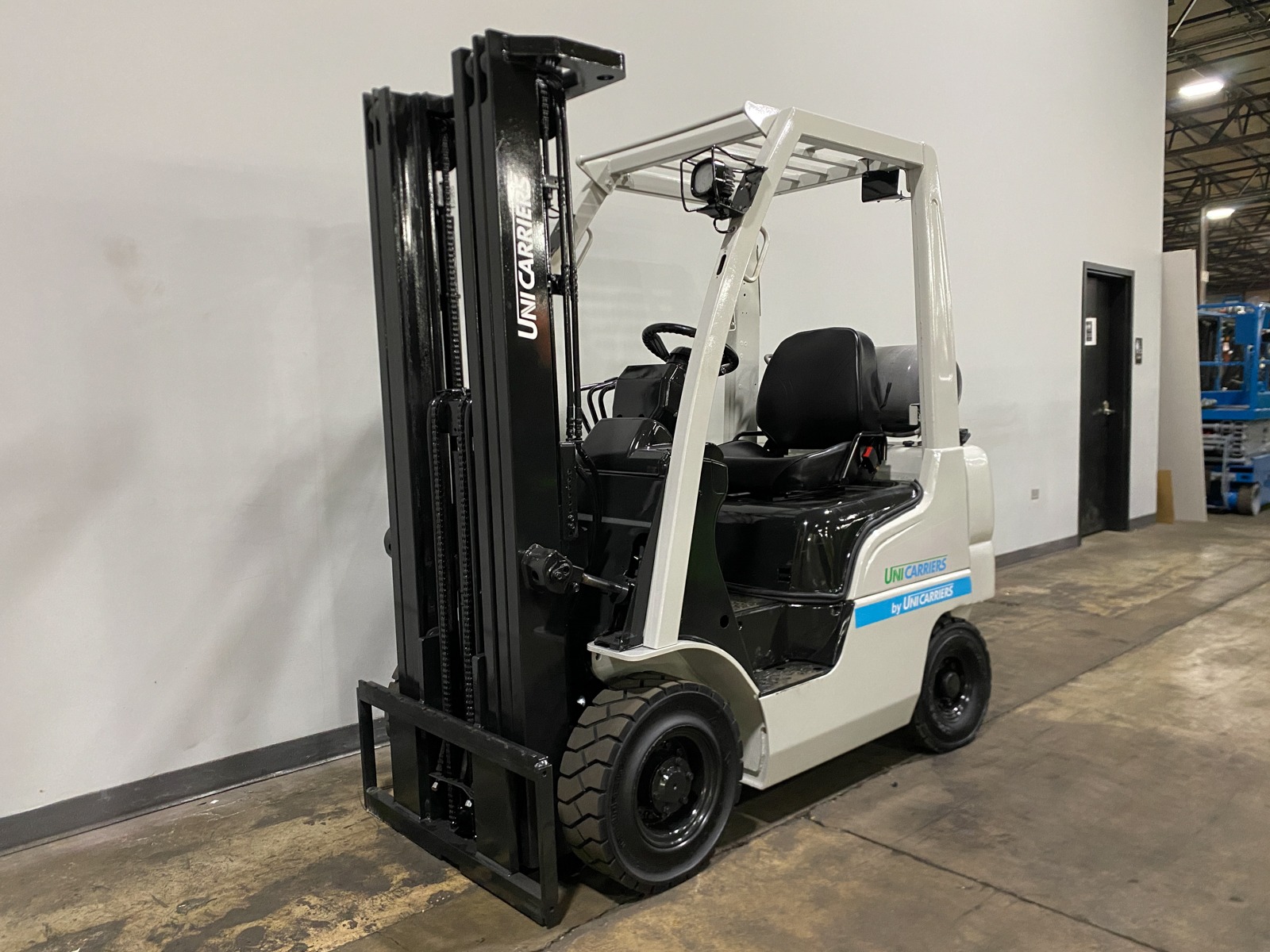 Used 2017 UNICARRIERS MP1F1A18LV  | Cary, IL
