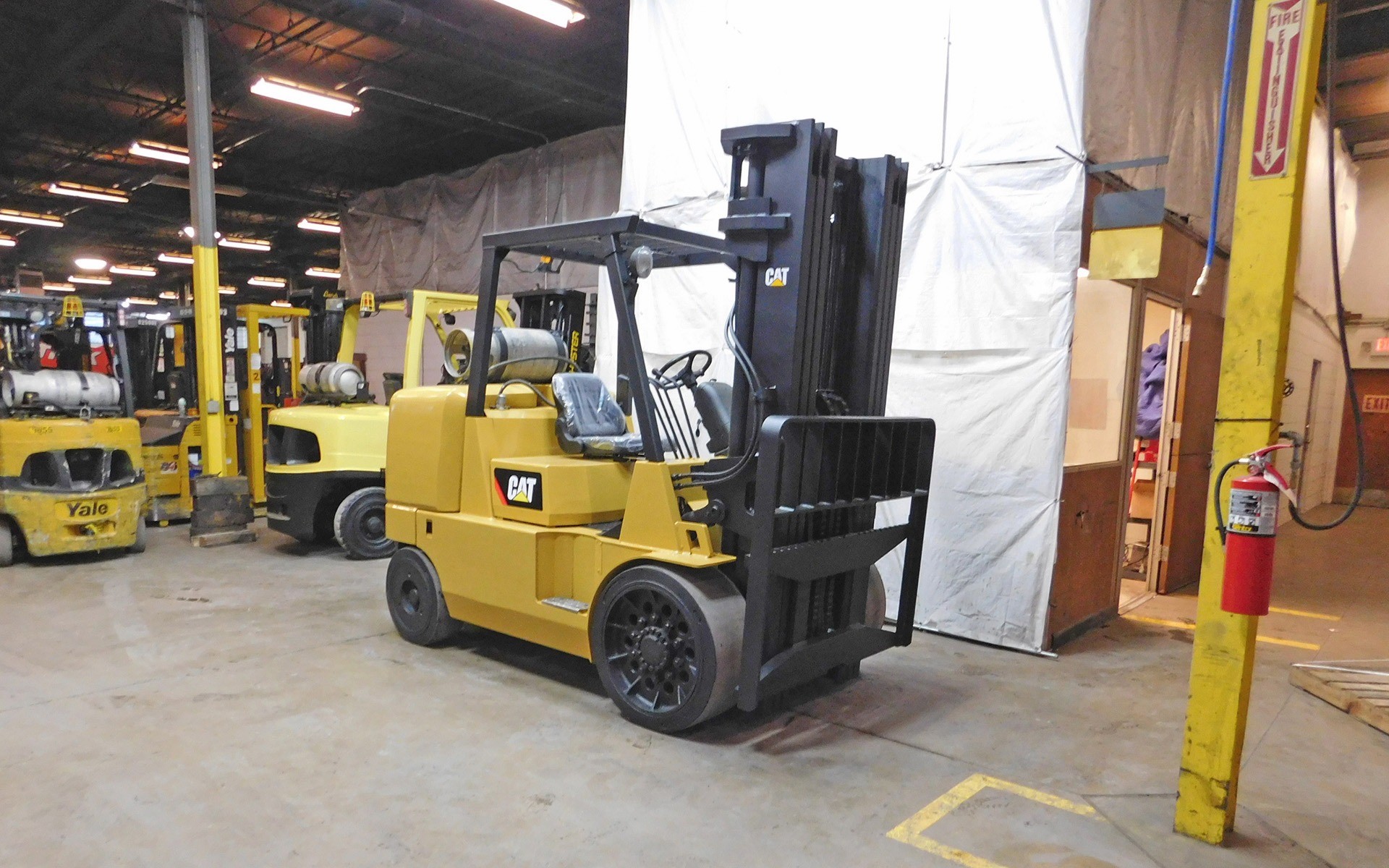 Used 2004 CATERPILLAR GC70K  | Cary, IL